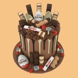 Gâteau d'Anniversaire Drip Cake Kinder