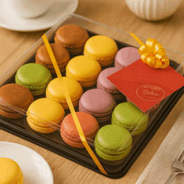 Coffret Macarons 12 Pièces – Parfums au Choix