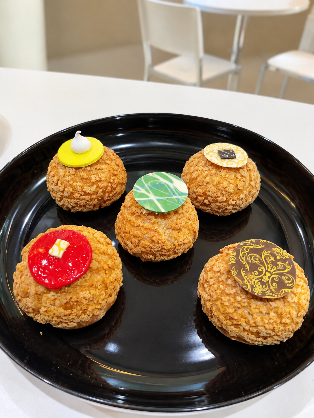 Choux à la Crème Deluxe – Craquelin et Décors, Grand Format Choux à la Crème Deluxe – Craquelin et Décors, Grand Format
